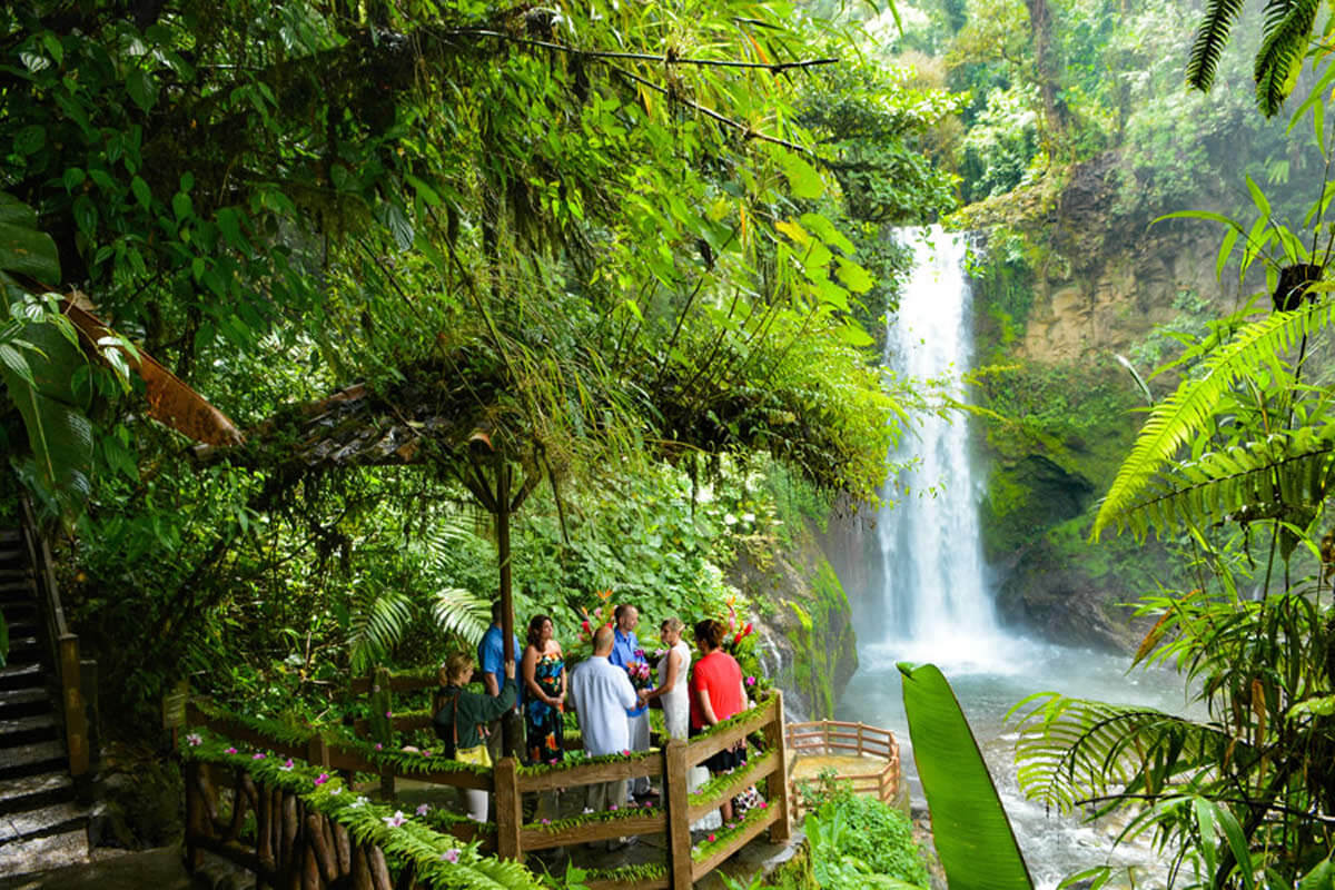 Poás Volcano, Doka Coffee & La Paz Waterfall 5