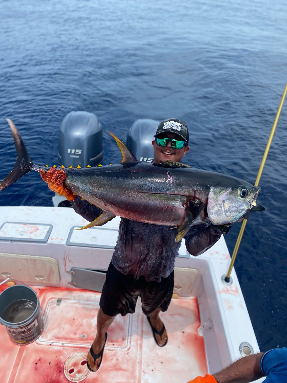 Allin — 28ft Mako 5