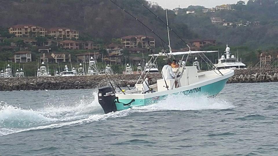 Nazaria — 30ft Center Console — sportfishing boat in Jacó, Costa Rica