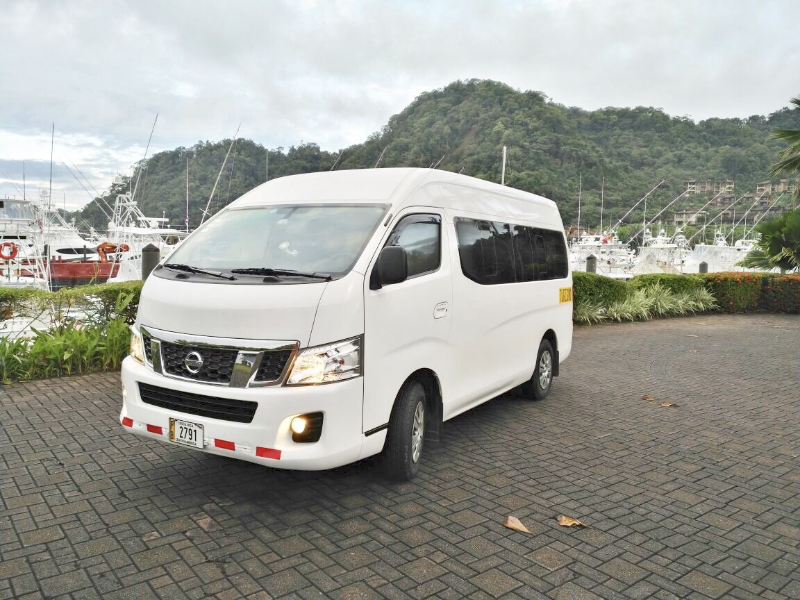 Private transfer & transportation in Costa Rica 1